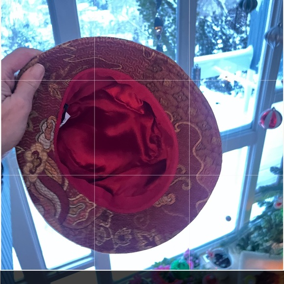 Etro Red and Gold Paisley Hat - Picture 6 of 7